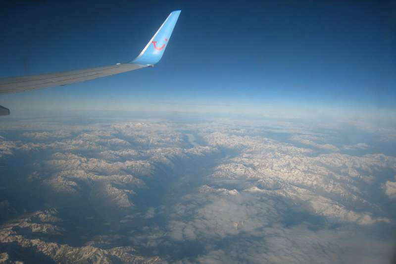 FH_0806_006_IX0154.jpg - Flying over the Alps