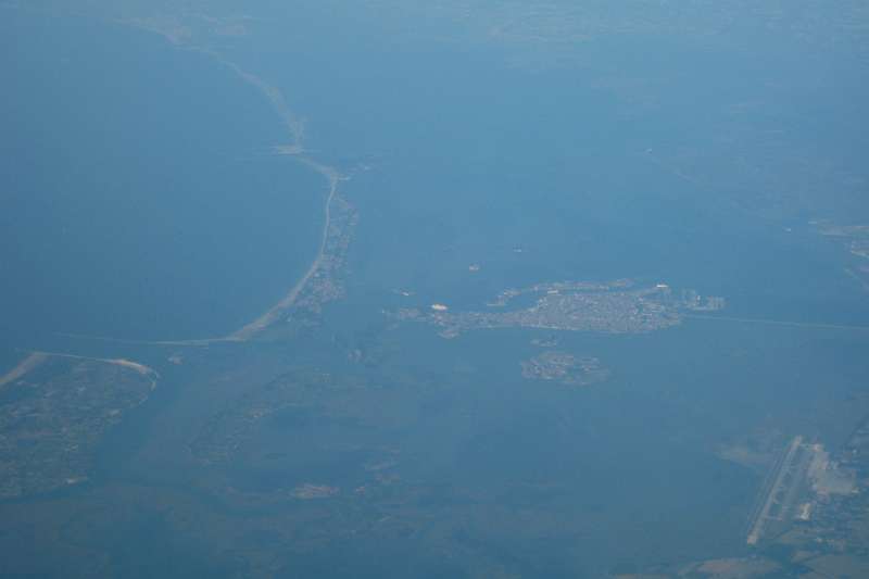 FH_0806_007_IX0155.jpg - Flying over Venice