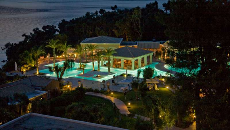 FH_0806_046_5582.jpg - Grecotel Eva Palace - The pool by night