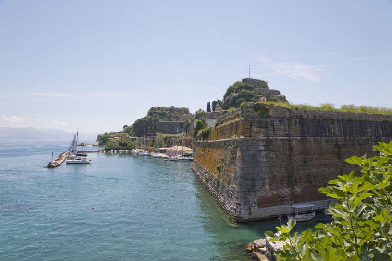 FH_0806_304_5922.jpg - Kérkyra (Corfu City) - The old fortress - Port of Mandráki