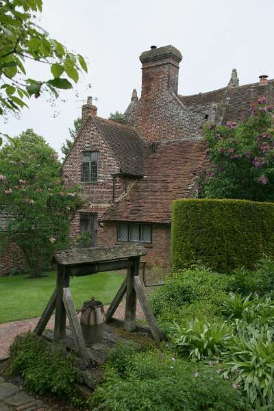 FH_090525_8421.jpg - Sissinghurst Castle Garden - Priest's House