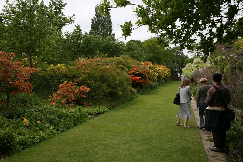 FH_090525_8517.jpg - Sissinghurst Castle Garden - The Moat Walk