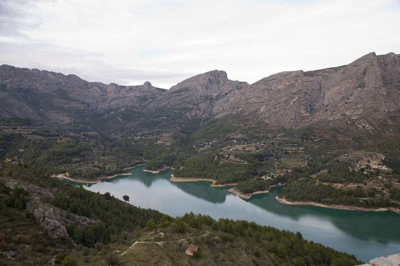 FH_091228_10950.jpg - Embassament de Guadalest - Costa Blanca - Spain