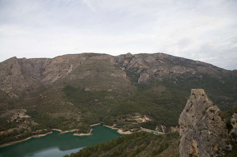 FH_091228_10951.jpg - Embassament de Guadalest - Costa Blanca - Spain