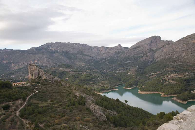 FH_091228_10953.jpg - Embassament de Guadalest - Costa Blanca - Spain