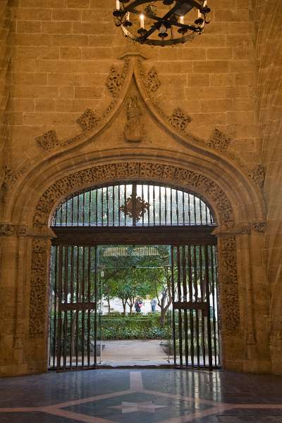 FH_100106_11094.jpg - Lonja de la Seda - Valencia - Spain