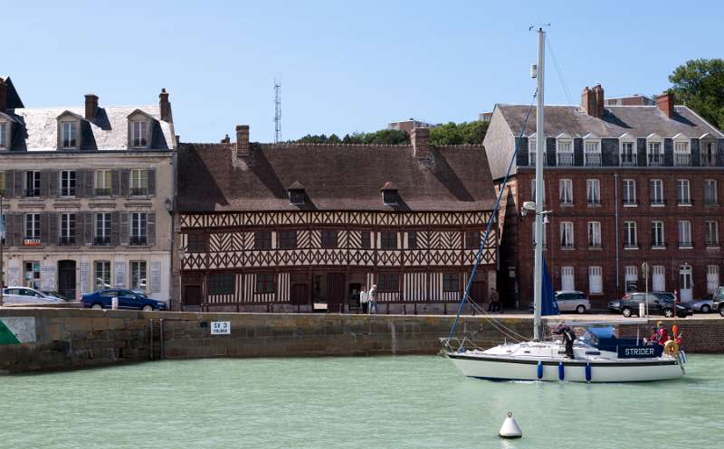 Veules_100.JPG - Saint-Valéry-en-Caux, Côte d'Albâtre, France - Maison Henry IV