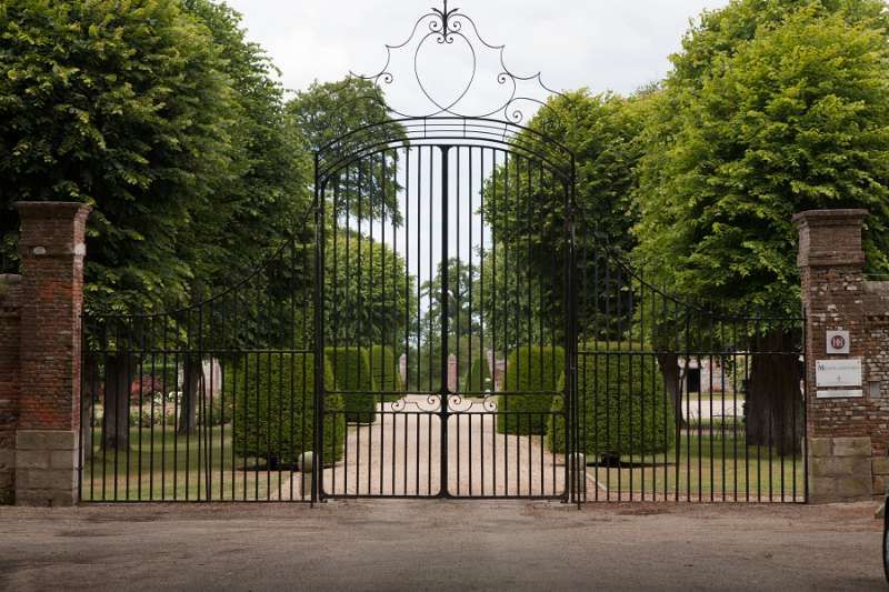 Veules_130.JPG - Ermenouville, Côte d'Albâtre, Normandie, France - Chateau Mesnil Geoffroy